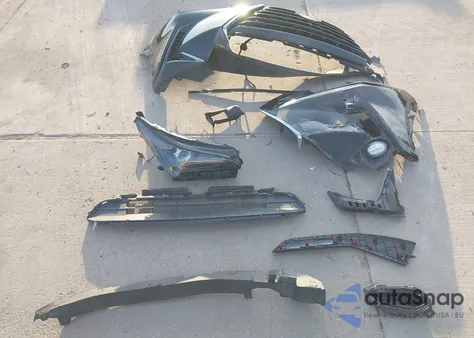 2019 Lexus Nx 300 z USA, uszkodzony, nr VIN JTJYARBZ3K2133985